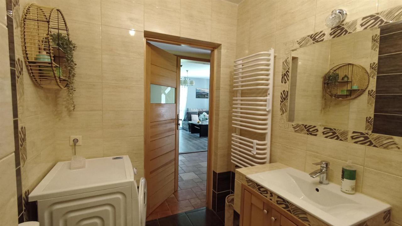 בית הארחה לוטוביסקה 	Zacisze Drwala מראה חיצוני תמונה